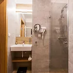 K4 Apartahotel 4*