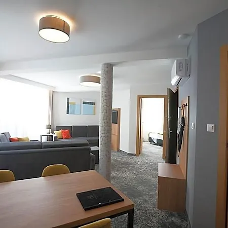 K4 Aparthotel