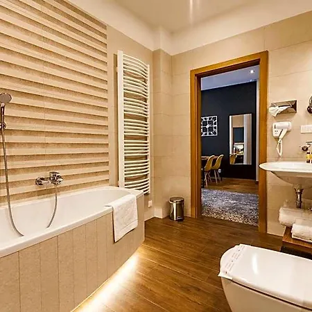 K4 Aparthotel 4*