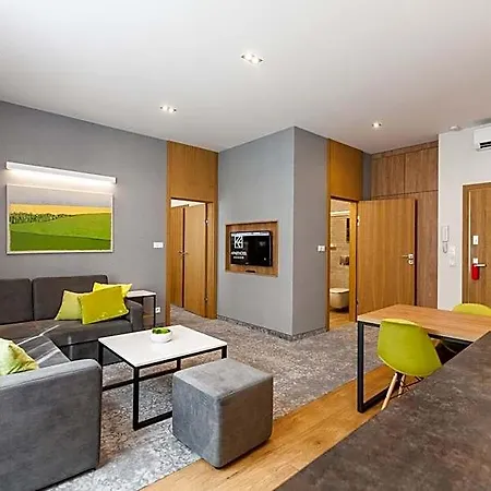 Aparthotel K4 4*