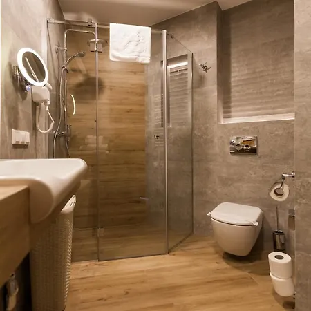 K4 Aparthotel