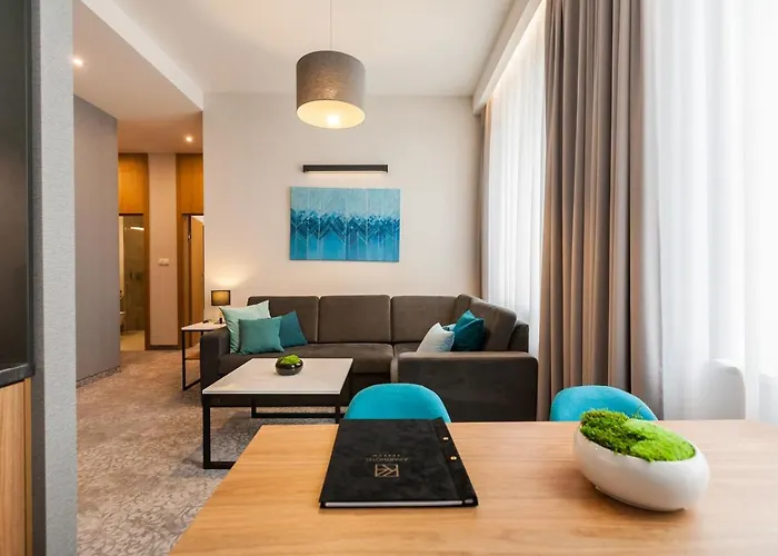 K4 アパートホテル